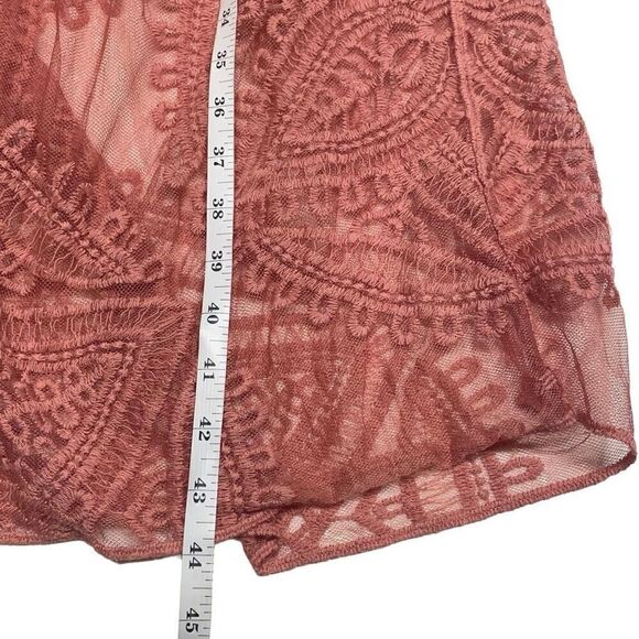 Dusty Mauve Short Sleeve Crocheted Festival Kimono - Picture 4 of 5